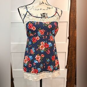 Almost Famous Women's Floral Tank Top M Lace Accent Sleeveless Boho Style